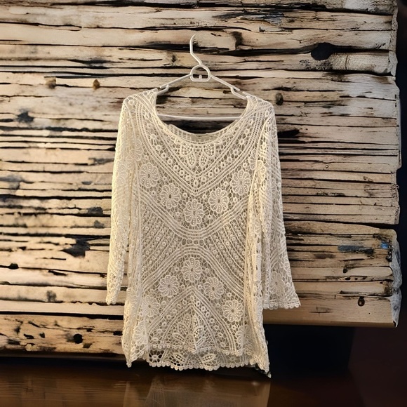 Beautiful Embroidered Sweater - Picture 1 of 3